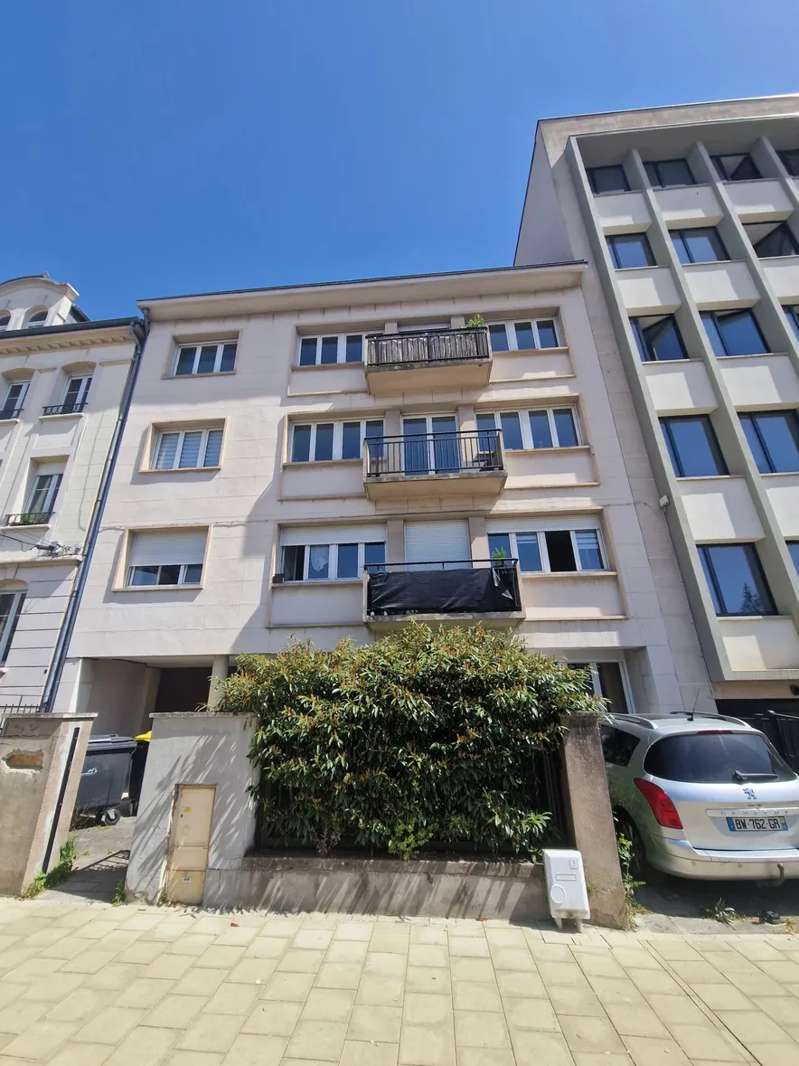 Appartement 5 pièces de 125 m² - Metz Paixhans (prox. rue des tanneurs)