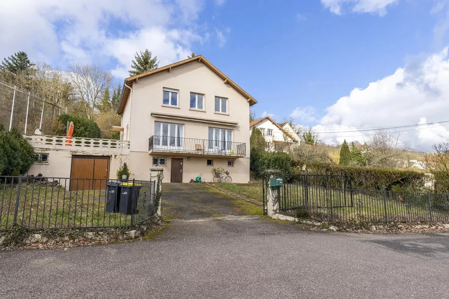 Maison 6 pièces de 180 m2 - Scy Chazelles
