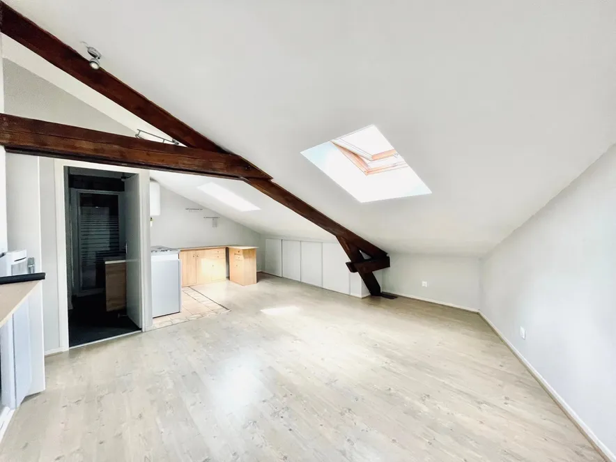 Appartement T2, 1 chambre, grande pièce de vie
