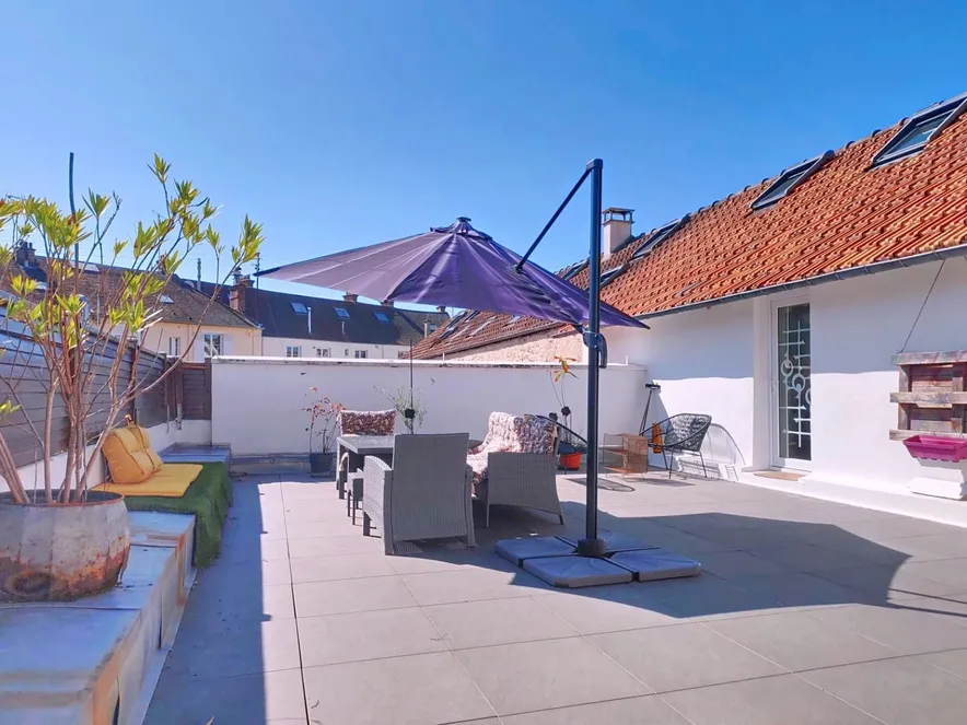 RAMBOUILLET HYPER CENTRE-VILLE – APPARTEMENT 93m² - TERRASSE 65m² - BOX – STUDIO 25m² LOUÉ
