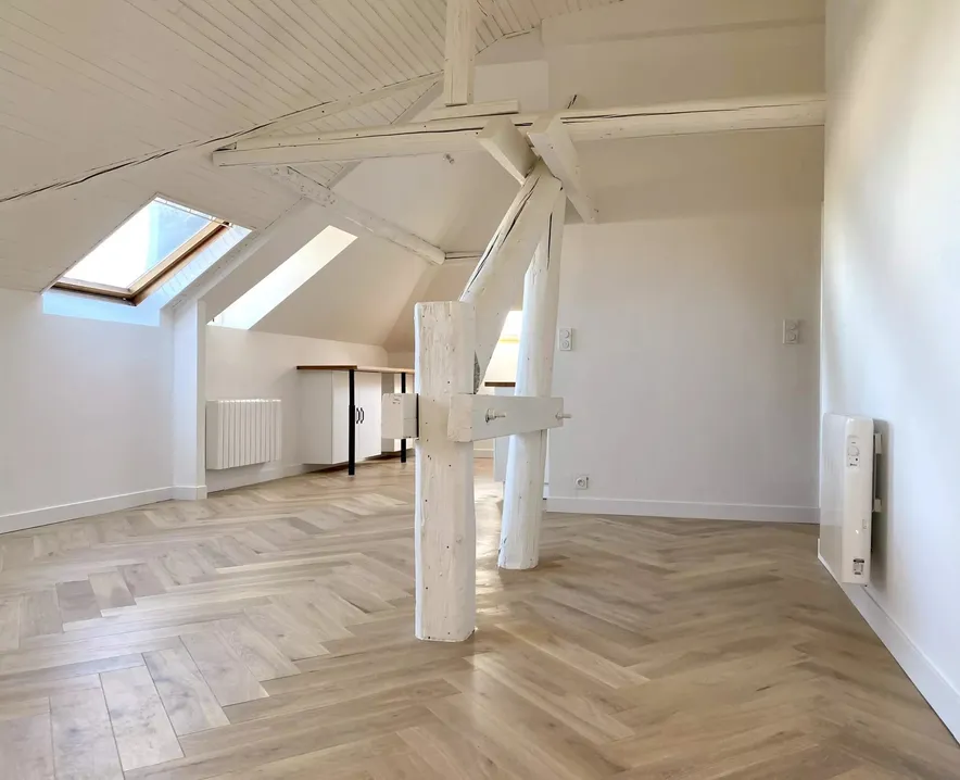 Appartement totalement rénové 2 chambres, idéalement situé au cœur de Queuleu !