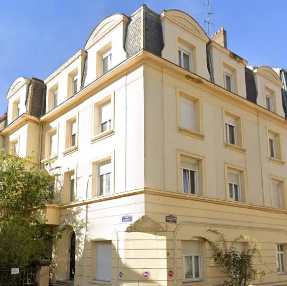 Rare : très bel immeuble de rendement - Quartier Centre Gare - Lothaire Nord