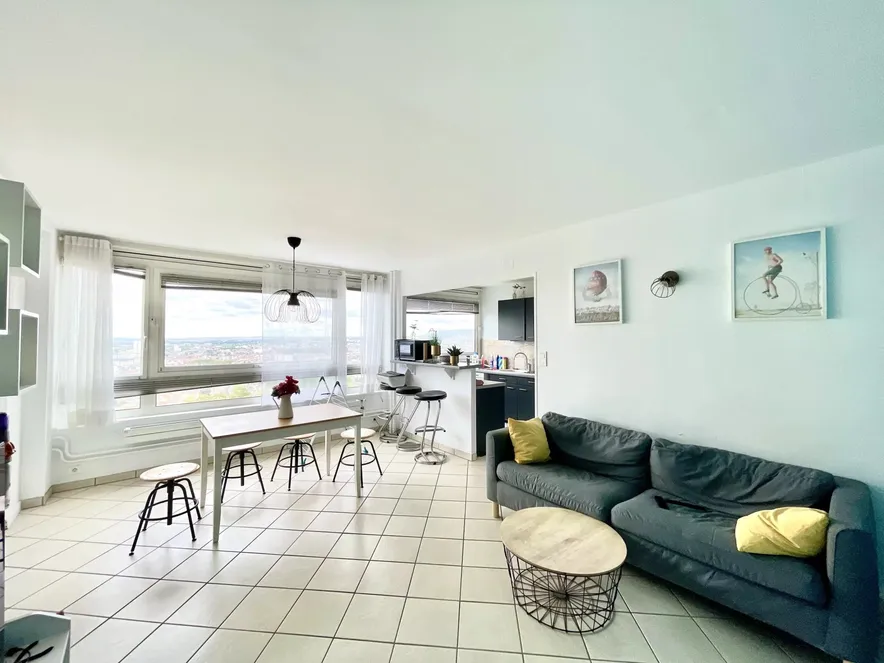 Appartement 83m2, 4 chambres, 2 salle d'eau, belle vue