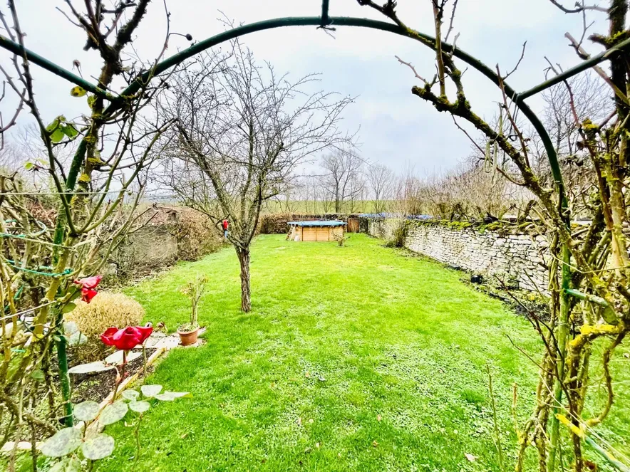 Maison de 170m2 6 chambres, garage jardin