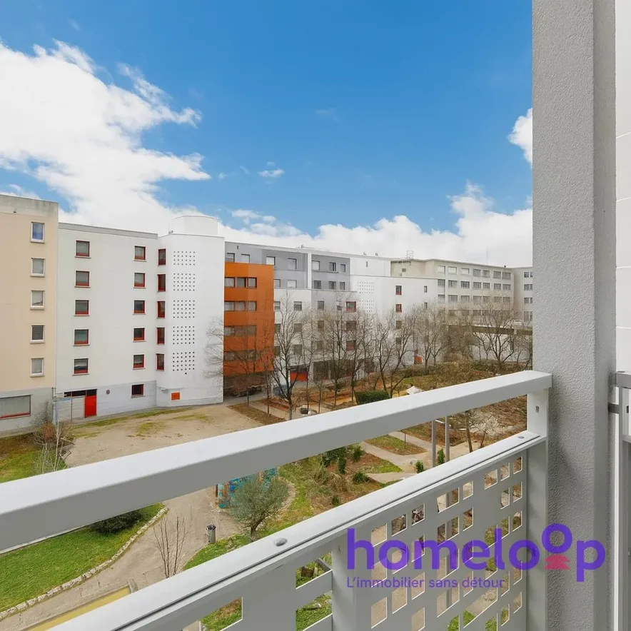 LYON 7 - T4 - 90 m² - 2 Balcons