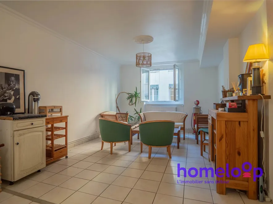 EN EXCLUSIVITE à LYON 2 - T3 - 67 m² - traversant et lumineux